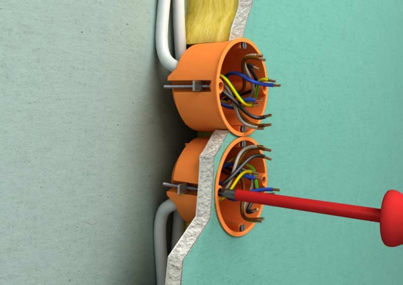 Установка внутренних розеток